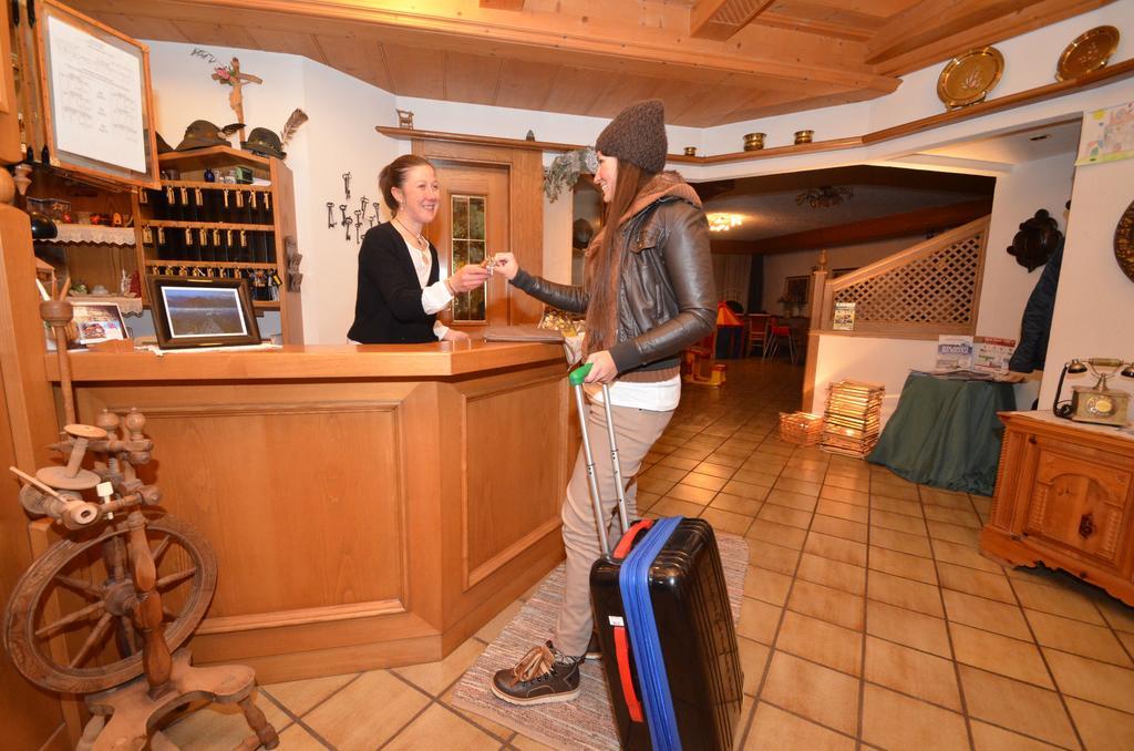 Hotel Albe Rocca Pietore Bagian luar foto