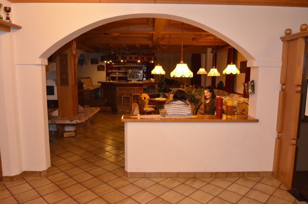 Hotel Albe Rocca Pietore Bagian luar foto