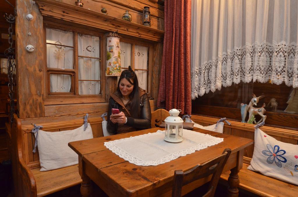 Hotel Albe Rocca Pietore Bagian luar foto