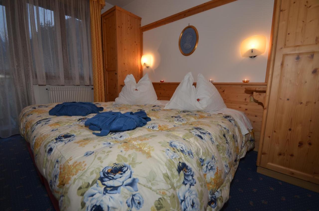 Hotel Albe Rocca Pietore Bagian luar foto