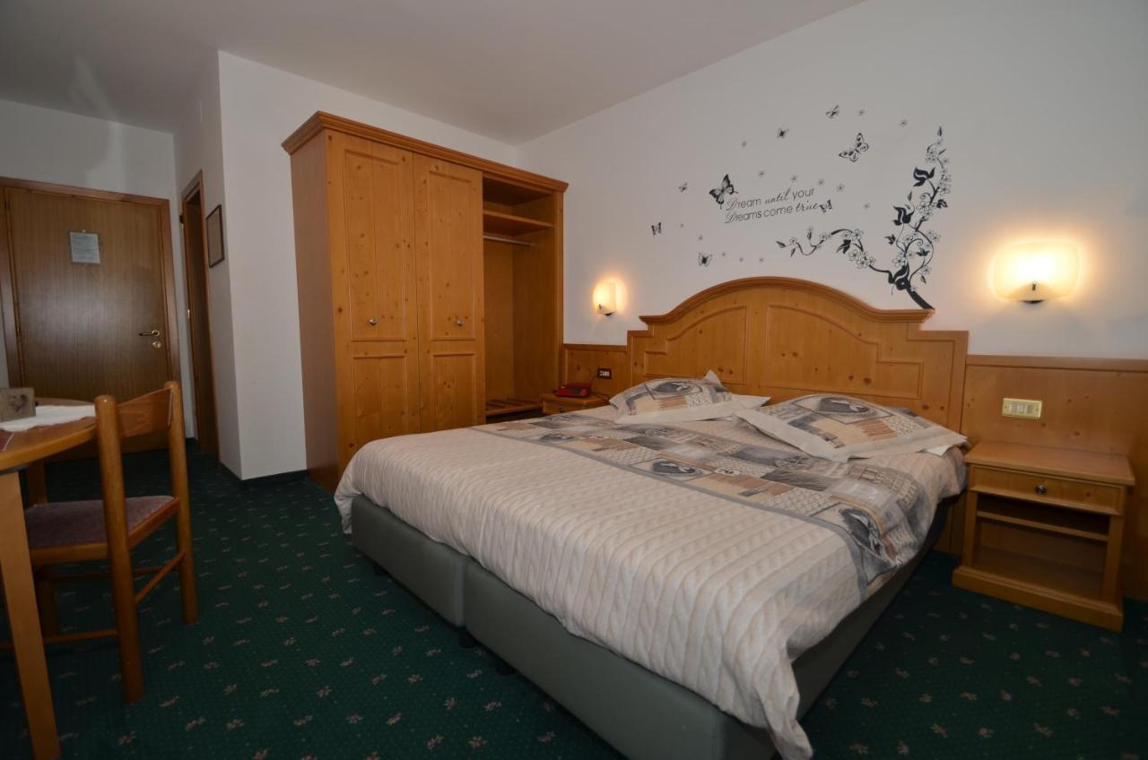 Hotel Albe Rocca Pietore Bagian luar foto
